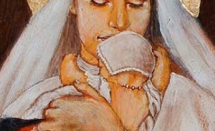 Obraz przedstawia Matkę Boską ze złotą aureolą w czarno-białych szatach, która tuli do piersi Dzieciątko Jezus owinięte biało-czerwonym kocykiem. Sposób przedstawienia nie jest tradycyjny, ale współczesny.