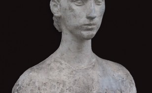 Zdjęcie przedstawia gipsową rzeźbę autorstwa Wandy Ślędzińskiej, przedstawia popiersie Marii Dury z domu Chumowiecka